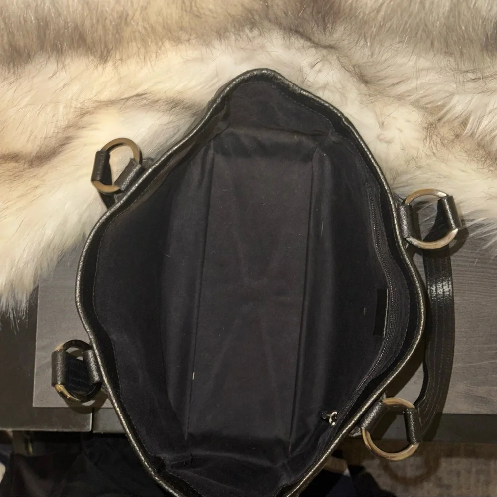 GUCCI BUNDLE Pre-Loved Black Tote + Matching Wallet ๐ - Picture 8 of 16